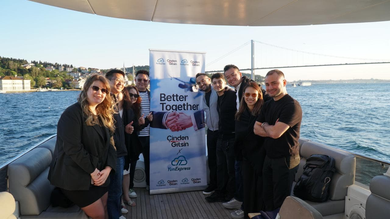 ScaleHub Ventures Ekibi - Çindengitsin × YunExpress Ortaklığı İstanbul